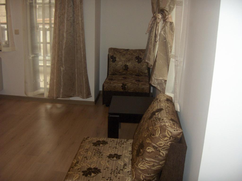 Отель Krasteva House Берковица Номер фото